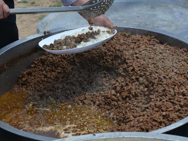 KURTOÄžLU; Konya taziye evi helva dağıtımı, cenaze evi helva dağıtımı, taziye evi yemeği, konya düğün pilavı