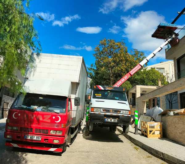 SERKAN İzmir Evden Eve Nakliyat Kiralık Asansör Karşıyaka